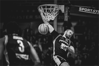 24. kolo Tipos SBL: BC Prievidza - BKM Lučenec 113:64 (Vladimír Králik)