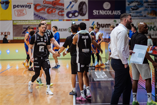 24. kolo Tipos SBL: BC Prievidza - BKM Lučenec 113:64 (Vladimír Králik)