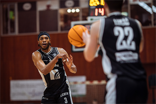 24. kolo Tipos SBL: BC Prievidza - BKM Lučenec 113:64 (Vladimír Králik)