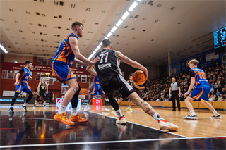 24. kolo Tipos SBL: BC Prievidza - BKM Lučenec 113:64 (Vladimír Králik)