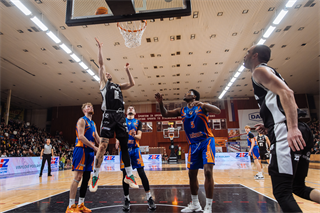 24. kolo Tipos SBL: BC Prievidza - BKM Lučenec 113:64 (Vladimír Králik)