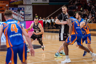 24. kolo Tipos SBL: BC Prievidza - BKM Lučenec 113:64 (Vladimír Králik)