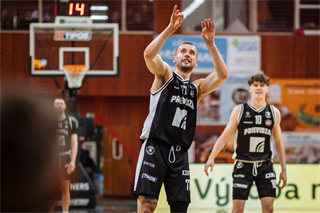 24. kolo Tipos SBL: BC Prievidza - BKM Lučenec 113:64 (Vladimír Králik)