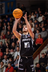 24. kolo Tipos SBL: BC Prievidza - BKM Lučenec 113:64 (Vladimír Králik)
