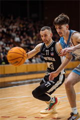 27. kolo Tipos SBL: BC Prievidza - Nitra Blue Wings 93:89 (Vladimír Králik)