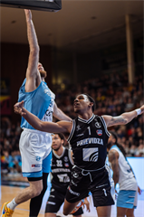 27. kolo Tipos SBL: BC Prievidza - Nitra Blue Wings 93:89 (Vladimír Králik)