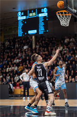27. kolo Tipos SBL: BC Prievidza - Nitra Blue Wings 93:89 (Vladimír Králik)
