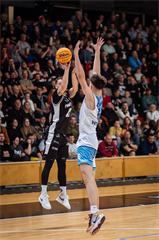 27. kolo Tipos SBL: BC Prievidza - Nitra Blue Wings 93:89 (Vladimír Králik)