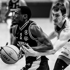 27. kolo Tipos SBL: BC Prievidza - Nitra Blue Wings 93:89 (Vladimír Králik)