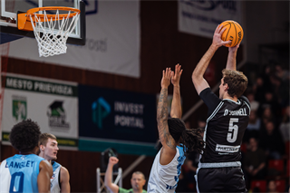 27. kolo Tipos SBL: BC Prievidza - Nitra Blue Wings 93:89 (Vladimír Králik)