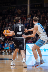 27. kolo Tipos SBL: BC Prievidza - Nitra Blue Wings 93:89 (Vladimír Králik)