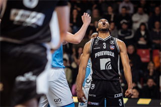 27. kolo Tipos SBL: BC Prievidza - Nitra Blue Wings 93:89 (Vladimír Králik)