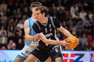 27. kolo Tipos SBL: BC Prievidza - Nitra Blue Wings 93:89 (Vladimír Králik)