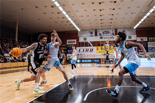 27. kolo Tipos SBL: BC Prievidza - Nitra Blue Wings 93:89 (Vladimír Králik)