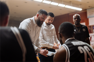 27. kolo Tipos SBL: BC Prievidza - Nitra Blue Wings 93:89 (Vladimír Králik)