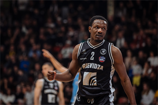 27. kolo Tipos SBL: BC Prievidza - Nitra Blue Wings 93:89 (Vladimír Králik)