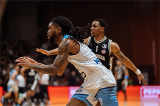 27. kolo Tipos SBL: BC Prievidza - Nitra Blue Wings 93:89 (Vladimír Králik)