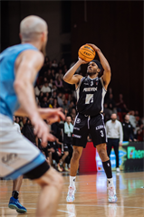 27. kolo Tipos SBL: BC Prievidza - Nitra Blue Wings 93:89 (Vladimír Králik)