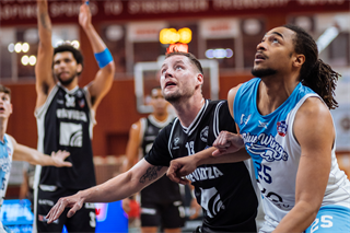 27. kolo Tipos SBL: BC Prievidza - Nitra Blue Wings 93:89 (Vladimír Králik)