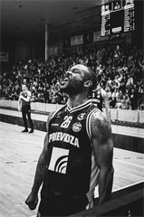 27. kolo Tipos SBL: BC Prievidza - Nitra Blue Wings 93:89 (Vladimír Králik)