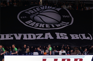 27. kolo Tipos SBL: BC Prievidza - Nitra Blue Wings 93:89 (Ladislav Szibilla)