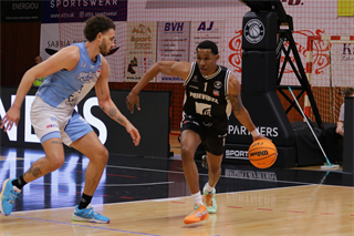 27. kolo Tipos SBL: BC Prievidza - Nitra Blue Wings 93:89 (Ladislav Szibilla)