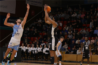 27. kolo Tipos SBL: BC Prievidza - Nitra Blue Wings 93:89 (Ladislav Szibilla)