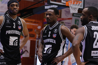 27. kolo Tipos SBL: BC Prievidza - Nitra Blue Wings 93:89 (Ladislav Szibilla)