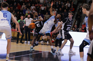 27. kolo Tipos SBL: BC Prievidza - Nitra Blue Wings 93:89 (Ladislav Szibilla)