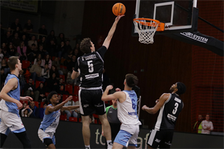 27. kolo Tipos SBL: BC Prievidza - Nitra Blue Wings 93:89 (Ladislav Szibilla)