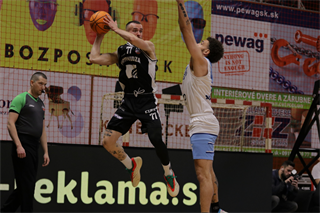 27. kolo Tipos SBL: BC Prievidza - Nitra Blue Wings 93:89 (Ladislav Szibilla)