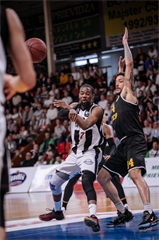 BC Prievidza - BK Inter Bratislava 77:83 (foto: Vladimír Králik)
