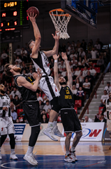 BC Prievidza - BK Inter Bratislava 77:83 (foto: Vladimír Králik)