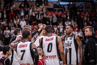 BC Prievidza - BK Inter Bratislava 77:83 (foto: Vladimír Králik)