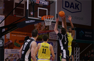 28. kolo Tipos SBL: BC Prievidza - Inter Bratislava 84:83 (Ladislav Szibilla)	