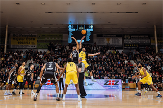 28. kolo Tipos SBL: BC Prievidza - Inter Bratislava 84:83 (Vladimír Králik)	