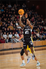 28. kolo Tipos SBL: BC Prievidza - Inter Bratislava 84:83 (Vladimír Králik)	