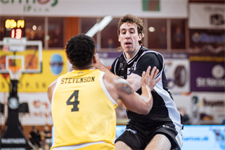 28. kolo Tipos SBL: BC Prievidza - Inter Bratislava 84:83 (Vladimír Králik)	