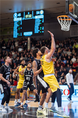 28. kolo Tipos SBL: BC Prievidza - Inter Bratislava 84:83 (Vladimír Králik)	