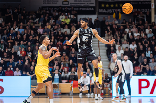 28. kolo Tipos SBL: BC Prievidza - Inter Bratislava 84:83 (Vladimír Králik)	