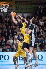 28. kolo Tipos SBL: BC Prievidza - Inter Bratislava 84:83 (Vladimír Králik)	
