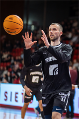 30. kolo Tipos SBL: BC Prievidza - Patrioti Levice 97:79 (Vladimír Králik)	