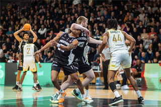 30. kolo Tipos SBL: BC Prievidza - Patrioti Levice 97:79 (Vladimír Králik)	