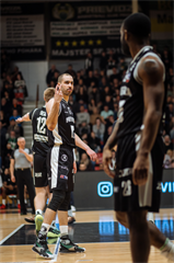30. kolo Tipos SBL: BC Prievidza - Patrioti Levice 97:79 (Vladimír Králik)	