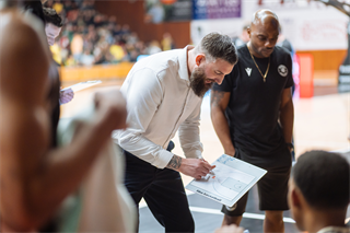 30. kolo Tipos SBL: BC Prievidza - Patrioti Levice 97:79 (Vladimír Králik)	