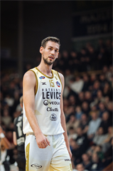 30. kolo Tipos SBL: BC Prievidza - Patrioti Levice 97:79 (Vladimír Králik)	