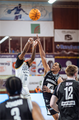 30. kolo Tipos SBL: BC Prievidza - Patrioti Levice 97:79 (Vladimír Králik)	