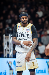 30. kolo Tipos SBL: BC Prievidza - Patrioti Levice 97:79 (Vladimír Králik)	