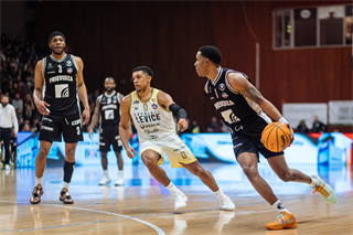 30. kolo Tipos SBL: BC Prievidza - Patrioti Levice 97:79 (Vladimír Králik)	
