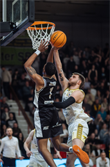 30. kolo Tipos SBL: BC Prievidza - Patrioti Levice 97:79 (Vladimír Králik)	
